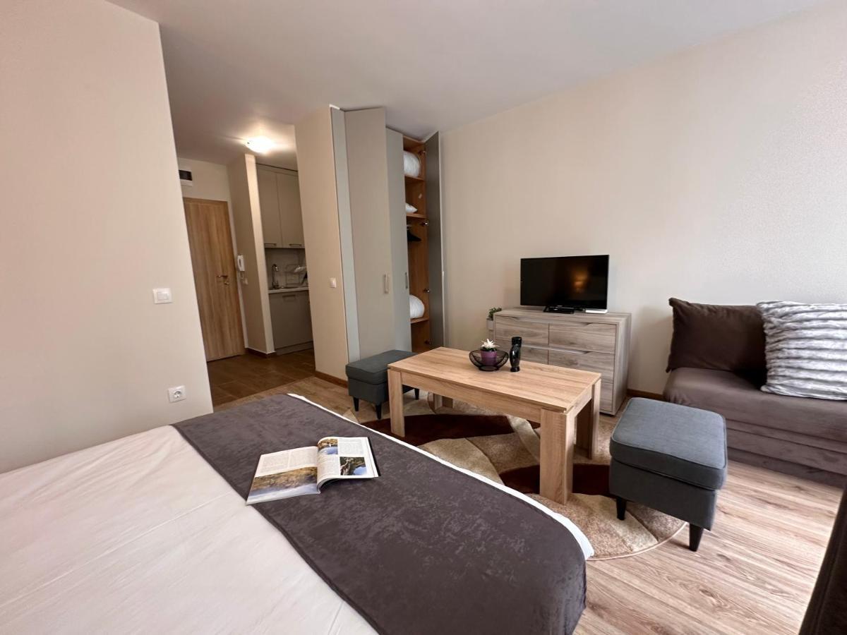 Borovets Gardens Studio Luaran gambar